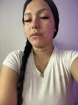 Miia  Taylor online show from February 28, 2:55 am