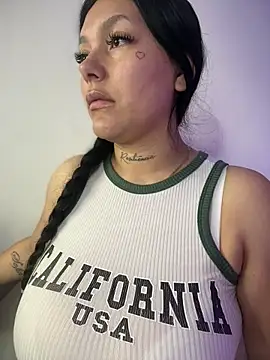 Miia  Taylor online show from March 3, 4:30 am