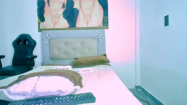 MEW ALIX online show from March 5, 1:30 pm