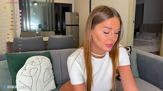 Snapshot of bianca_lawwson_ chatting on February 21, 4:53 pm bianca lawwson online show from February 21, 4:53 pm