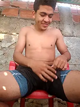 Snapshot of NikoHot_anatole chatting on February 18, 12:12 pm NikoHot anatole online show from February 18, 12:12 pm