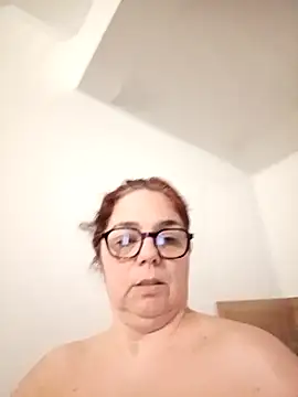 Snapshot of pulpeuse64 chatting on February 7, 8:55 am pulpeuse64 online show from February 7, 8:55 am