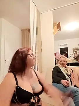 pulpeuse64 online show from March 7, 10:26 pm