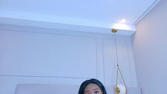 JosselynBrown online show from April 4, 11:39 am