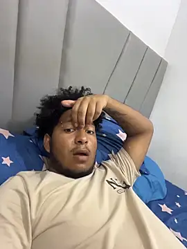 Snapshot of Danny_black11 chatting on February 10, 9:25 pm Danny black11 online show from February 10, 9:25 pm