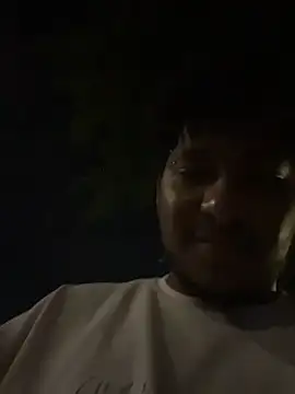 Snapshot of Danny_black11 chatting on February 16, 1:04 am Danny black11 online show from February 16, 1:04 am