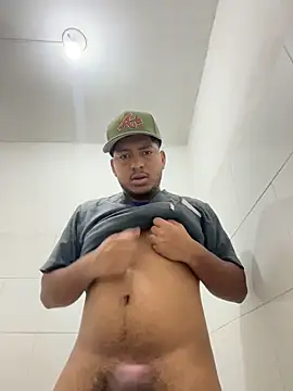 Snapshot of Danny_black11 chatting on February 25, 12:55 am Danny black11 online show from February 25, 12:55 am