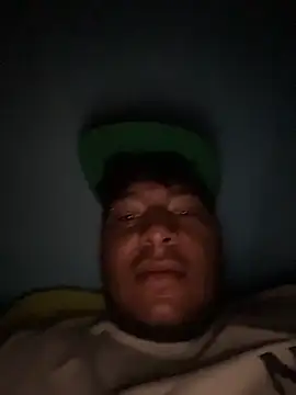 Snapshot of Danny_black11 chatting on February 3, 3:48 am Danny black11 online show from February 3, 3:48 am