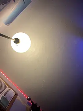 Tupapi696969q online show from March 19, 3:28 am