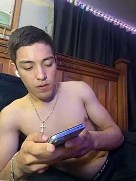 Tupapi696969q online show from June 3, 4:13 am
