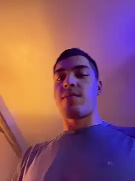 Tupapi696969q online show from May 30, 4:19 am
