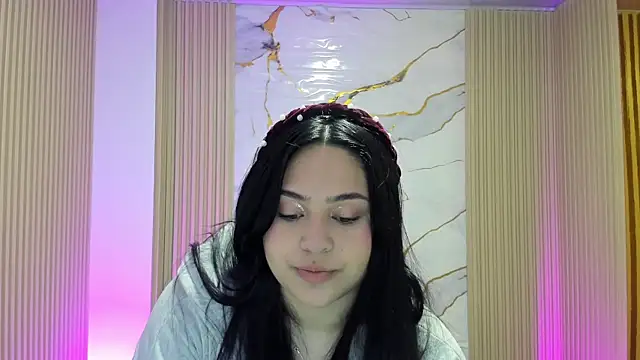 Siena Tay online show from April 10, 11:50 am