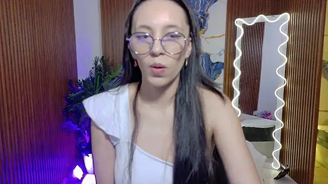 Snapshot of Athenaa_tay chatting on July 13, 3:39 am Athenaa tay online show from July 13, 3:39 am