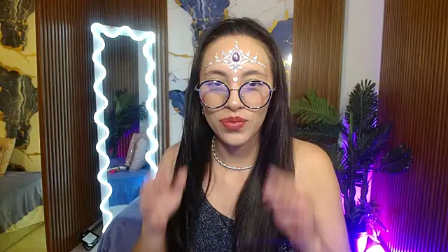 Snapshot of Athenaa_tay chatting on February 17, 7:44 pm Athenaa tay online show from February 17, 7:44 pm