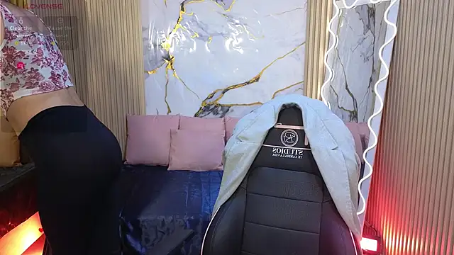 Snapshot of Athenaa_tay chatting on February 18, 7:32 pm Athenaa tay online show from February 18, 7:32 pm