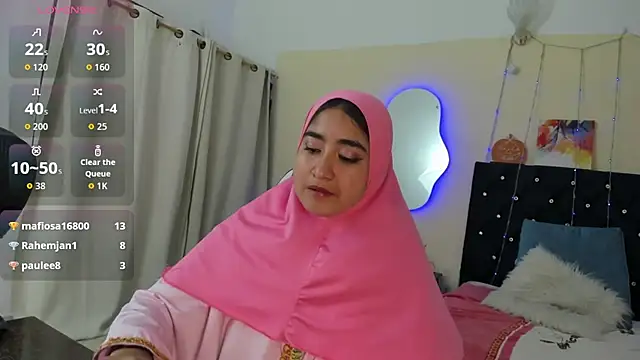 Snapshot of SamiraAwada chatting on April 30, 8:57 pm SamiraAwada online show from April 30, 8:57 pm
