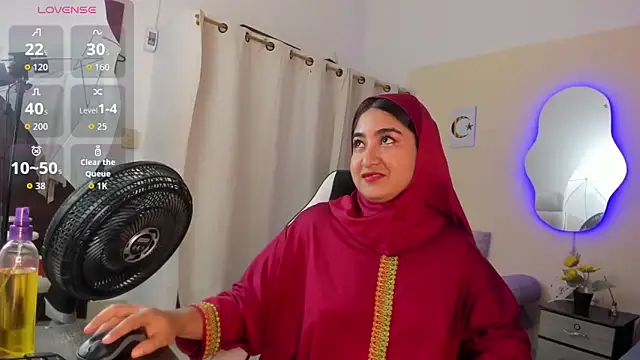 SamiraAwada online show from April 10, 7:10 pm