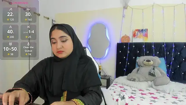 Snapshot of SamiraAwada chatting on April 29, 7:09 pm SamiraAwada online show from April 29, 7:09 pm