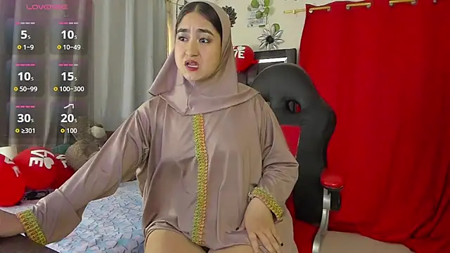 SamiraAwada online show from February 18, 7:21 pm