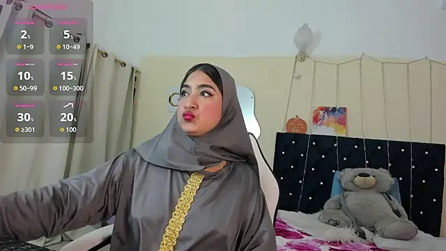 Snapshot of SamiraAwada chatting on May 12, 7:09 pm SamiraAwada online show from May 12, 7:09 pm