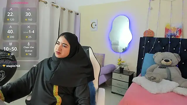 SamiraAwada online show from April 8, 7:04 pm