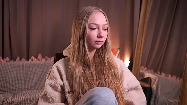 JosetteWeakly online show from February 28, 6:13 am