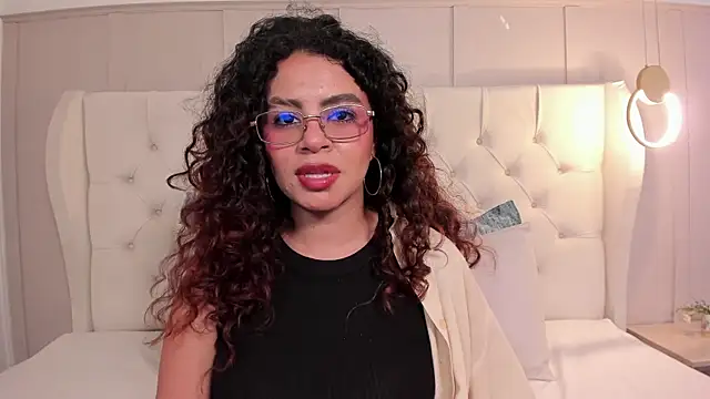amanda rios online show from May 14, 9:34 pm
