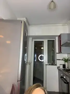 DivineAmely online show from April 11, 8:01 pm