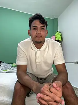 Snapshot of DavShi chatting on March 2, 8:27 pm DavShi online show from March 2, 8:27 pm