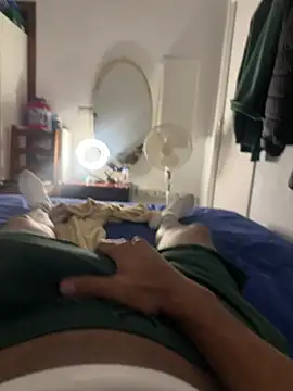 Snapshot of DavShi chatting on February 22, 12:18 pm DavShi online show from February 22, 12:18 pm