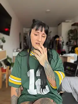 xsadtanas online show from May 7, 5:49 pm