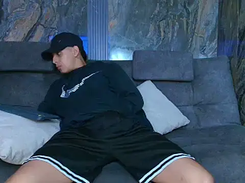 Noah Blackk online show from February 23, 1:23 pm