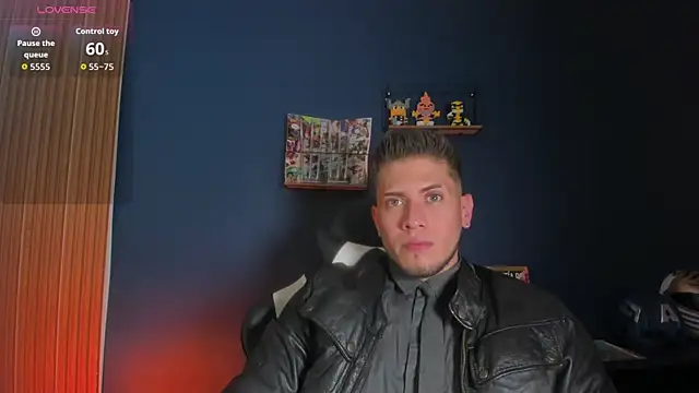 Snapshot of SebastianMaximoff_ chatting on July 15, 7:32 pm SebastianMaximoff online show from July 15, 7:32 pm