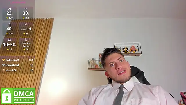 Snapshot of SebastianMaximoff_ chatting on June 11, 12:32 am SebastianMaximoff online show from June 11, 12:32 am