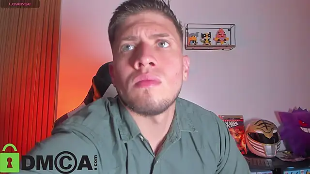 Snapshot of SebastianMaximoff_ chatting on February 25, 8:19 pm SebastianMaximoff online show from February 25, 8:19 pm