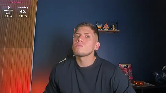 Snapshot of SebastianMaximoff_ chatting on July 11, 8:20 pm SebastianMaximoff online show from July 11, 8:20 pm