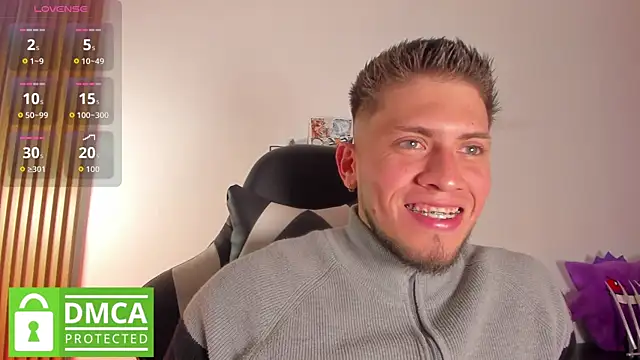 SebastianMaximoff  online show from April 9, 7:53 pm