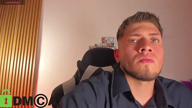 SebastianMaximoff  online show from April 8, 8:21 pm