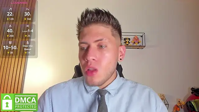 SebastianMaximoff  online show from May 13, 7:32 pm