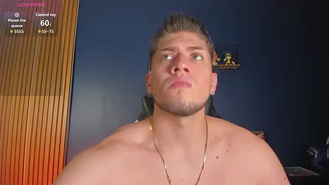Snapshot of SebastianMaximoff_ chatting on July 16, 7:44 pm SebastianMaximoff online show from July 16, 7:44 pm