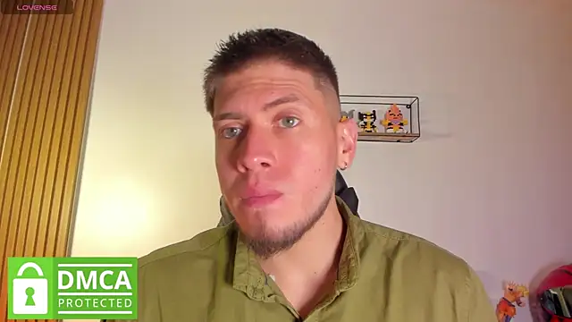 SebastianMaximoff  online show from April 18, 7:18 pm