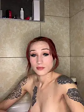 Snapshot of ThornsandHoney chatting on February 3, 4:10 am ThornsandHoney online show from February 3, 4:10 am