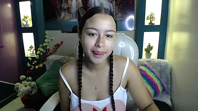 Snapshot of gygy_fox_09 chatting on February 13, 12:16 pm gygy fox 09 online show from February 13, 12:16 pm