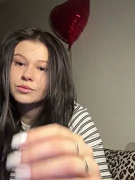 Snapshot of MelisaKis chatting on February 18, 9:33 pm MelisaKis online show from February 18, 9:33 pm