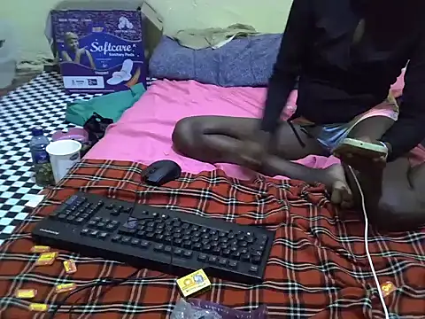 precious035 online show from February 14, 1:06 am