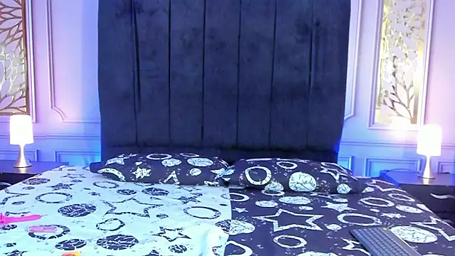 Snapshot of dulce_sweett chatting on February 26, 4:23 am dulce sweett online show from February 26, 4:23 am