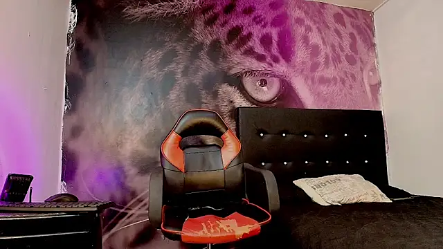 Snapshot of JERO_TEASE_S7S chatting on February 13, 6:52 pm JERO TEASE S7S online show from February 13, 6:52 pm