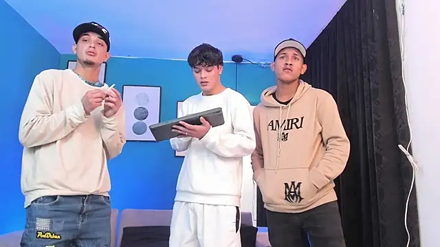 Snapshot of KingOfHeavens_2 chatting on February 6, 5:03 am KingOfHeavens 2 online show from February 6, 5:03 am