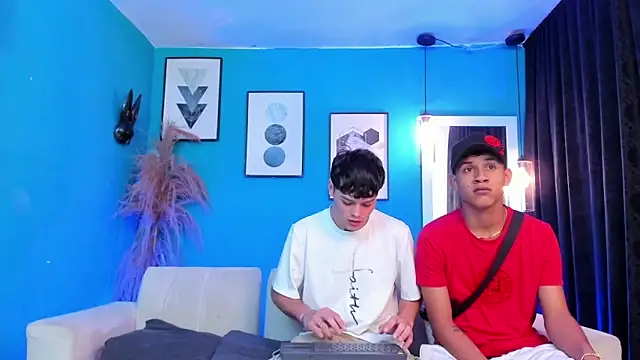 Snapshot of KingOfHeavens_2 chatting on March 1, 6:08 pm KingOfHeavens 2 online show from March 1, 6:08 pm