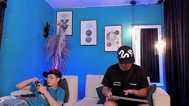 Snapshot of KingOfHeavens_2 chatting on February 12, 11:15 pm KingOfHeavens 2 online show from February 12, 11:15 pm